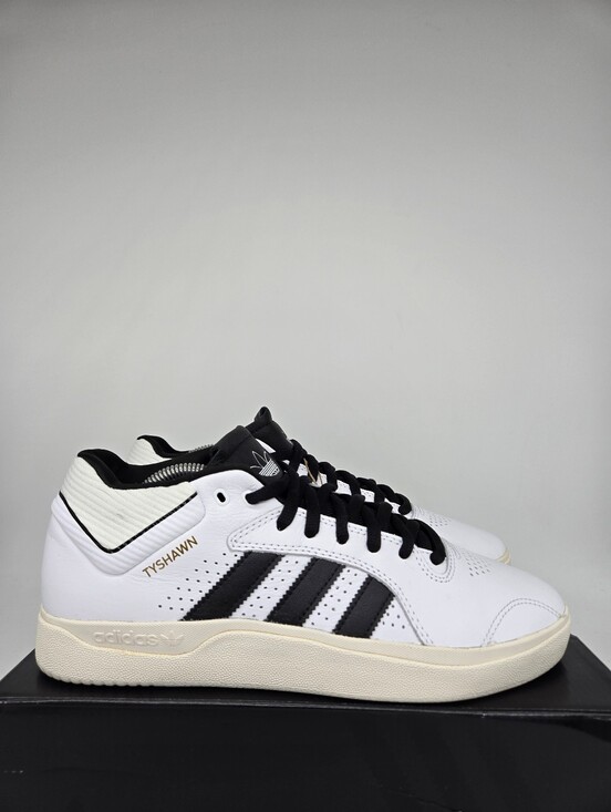 adidas Men\'s Tyshawn Mid JQ1134 Core Black Cloud White Shoes Size 10 main image 7